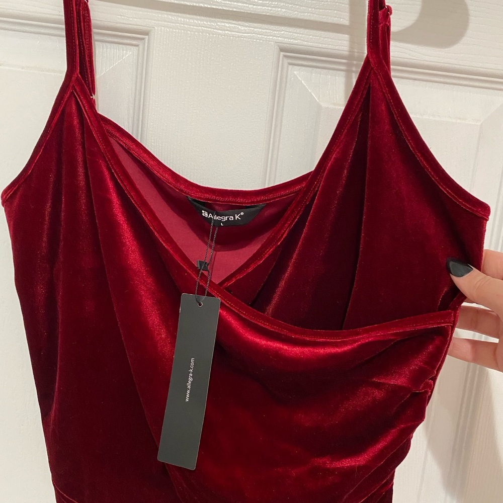Allegra K Burgundy Velvet Crop top NWT with adjustable straps